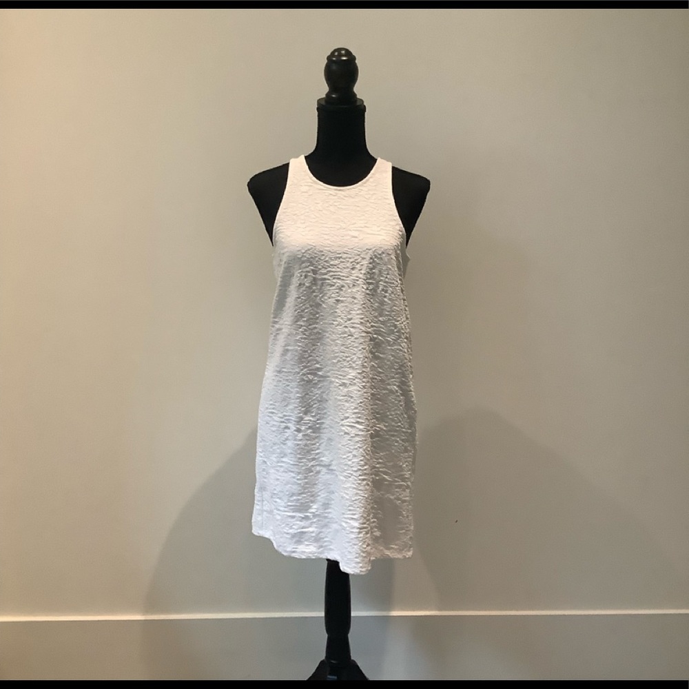 Zara beautiful new Mini dress is in perfect condition never worn.